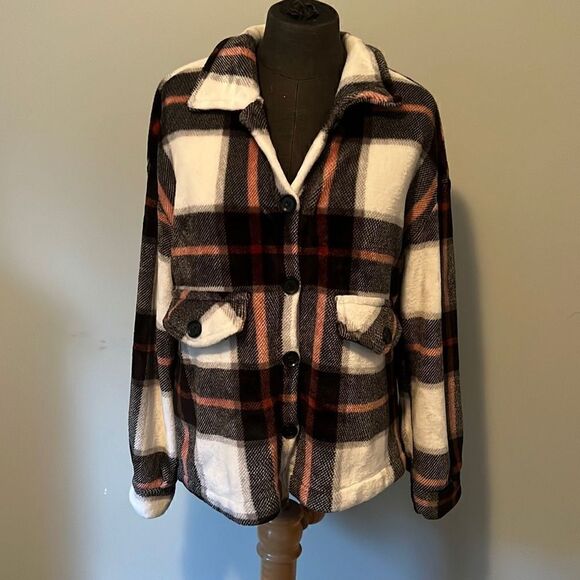Women's Multicolor Plaid Button-Up Fuzzy Jacket - Picture 1 of 7